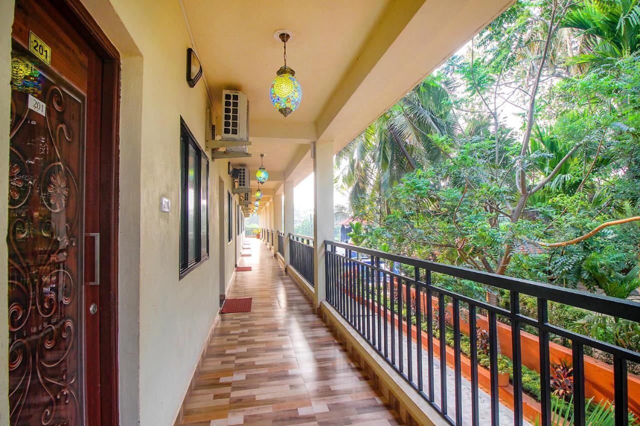 Fabescape Sk Studios With Pool & Gym, Arpora Velha Goa Exterior foto